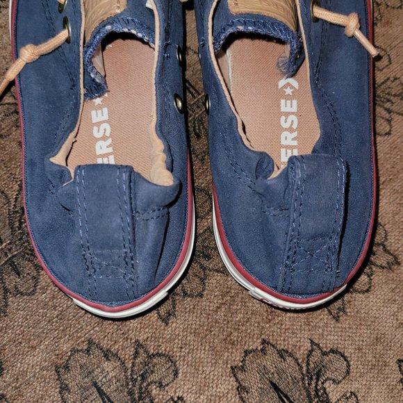 Chuck Taylor - Picture 5 of 5